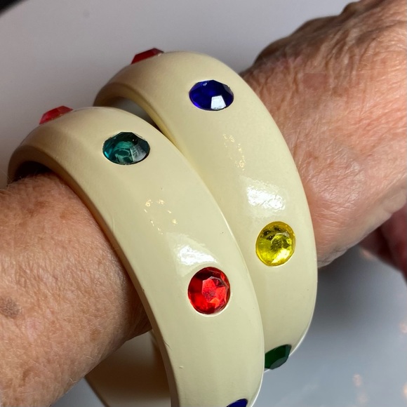 Vintage Bangles with colored rhinestones. - Picture 6 of 6